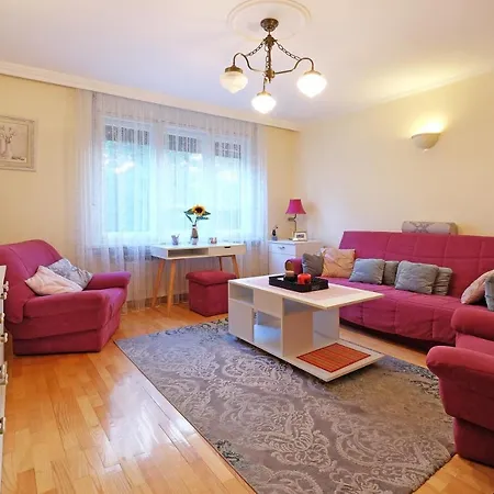 Paradise Starry Suite-city Center * Beograd