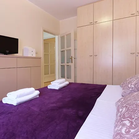 Lägenhet Paradise Starry Suite-city Center